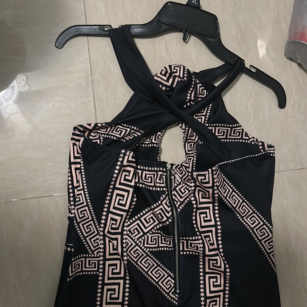 Dress - Picture 2 of 3
